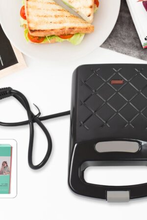 Sandwich Maker Makes Sandwich Non-Stick Plates (1 Pc / 500w)