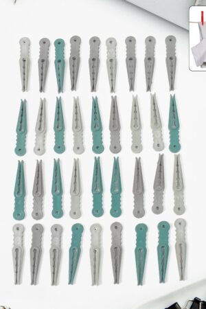 36Pcs MULTIPURPOSE PLASTIC CLOTH HANGING PEGS / CLIPS - 36 PCS