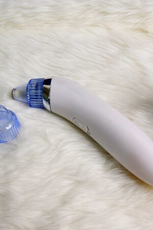 2 in 1 Blackhead Whitehead Extractor Remover Device (Multi-Color / 1 Set / batteries not included)