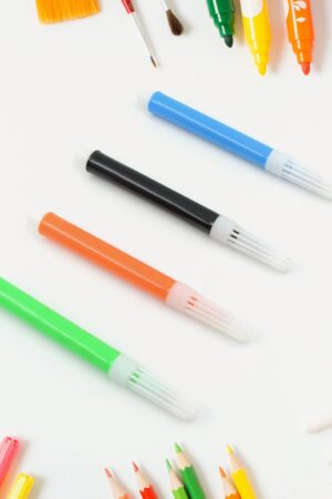 Marker Pen Color, Drawing Art Set for Kids Crafts Kit Children Gift Painting Birthday Gift for Beginner and Serious Artists, Art Supplies Waterproof Writing for DIY Crafts (4 Pcs Set)