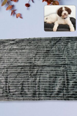 Pet Soft Cat Dog Blanket / Towel (110×70 Cm / 1 Pc / Mix Color & Design)
