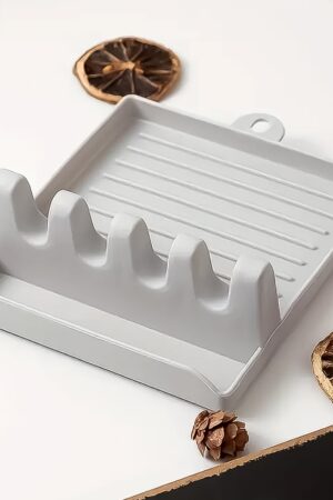 4-Slots Plastic Multifunctional Spoon Holders Fork Spatula Rack (1 Pc)