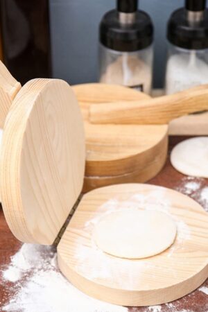 Small Wooden Dumpling Press Tool Tortilla Press Dough Dumpling (1 Pc)