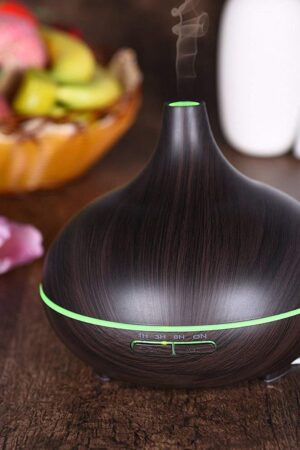 Aromatherapy Humidifier with 7 Colourful LED Light Change (500 ML Capacity / With Remote)