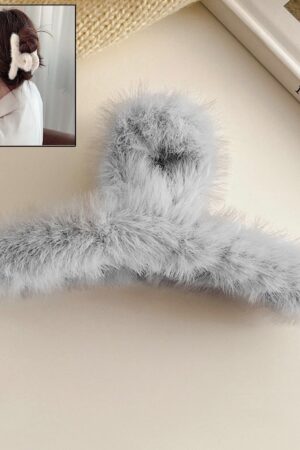 Large Plush Hair Claw Clips, Plastic Fluffy Hair Claw Hair (1 Pc / Mix Color)